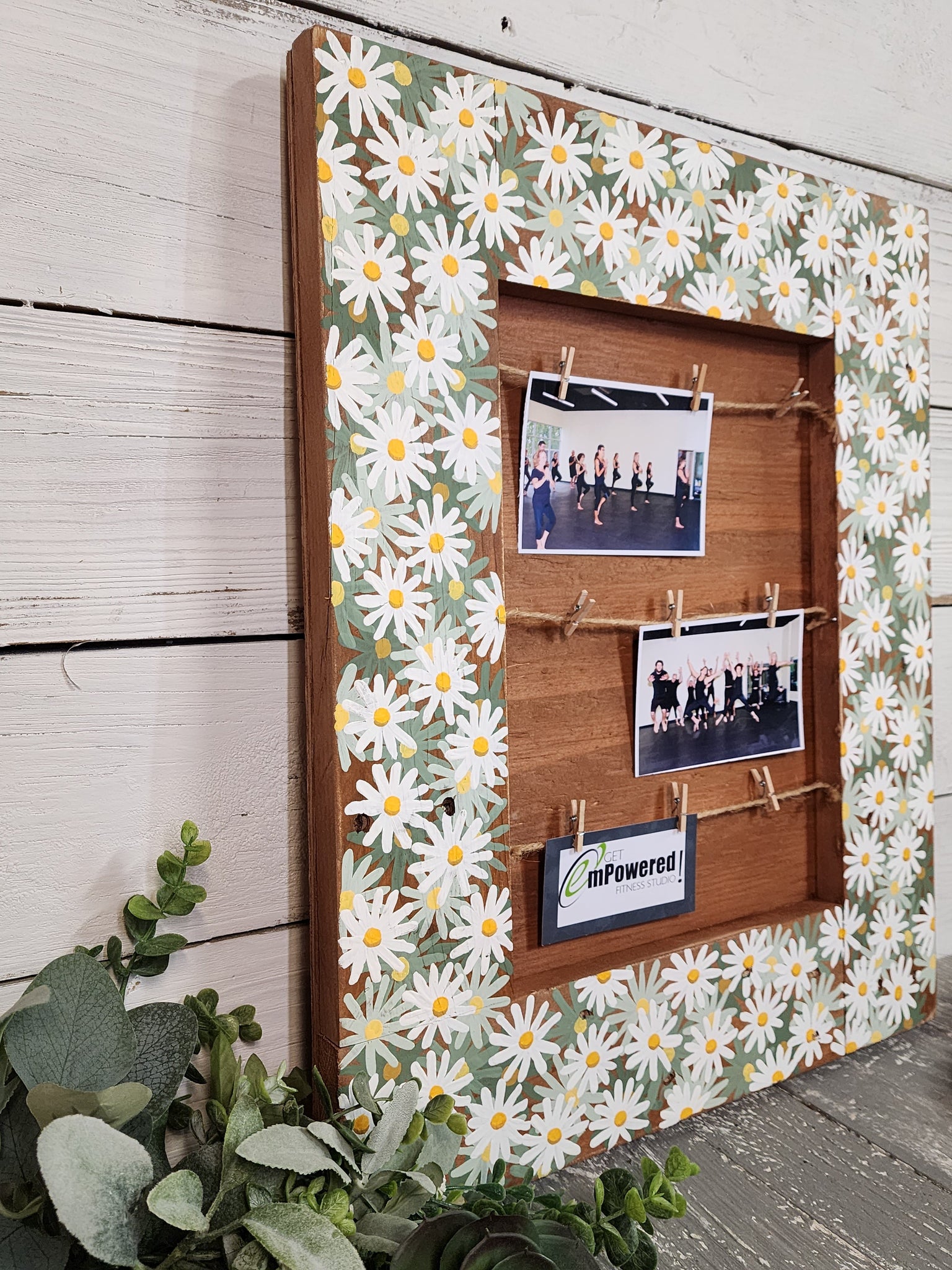 Sage green Daisy Handpainted Acrylic floral frame, grey farmhouse summ –  The White Birch Studio