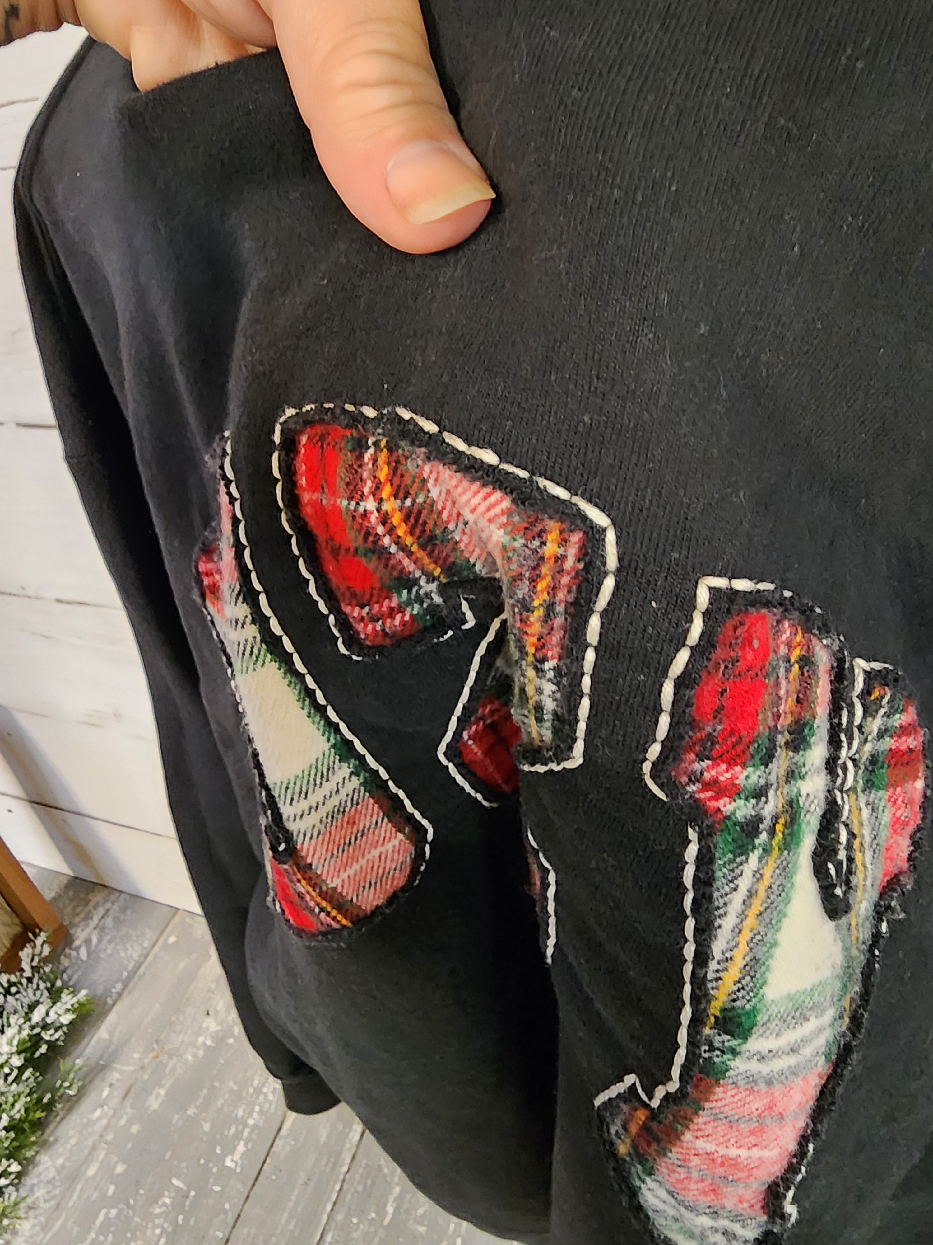 Cozy Christmas gift, handmade flannel embroidery XL crew, Merry Everything hand painted pallet wood art sign on recycled sweater material