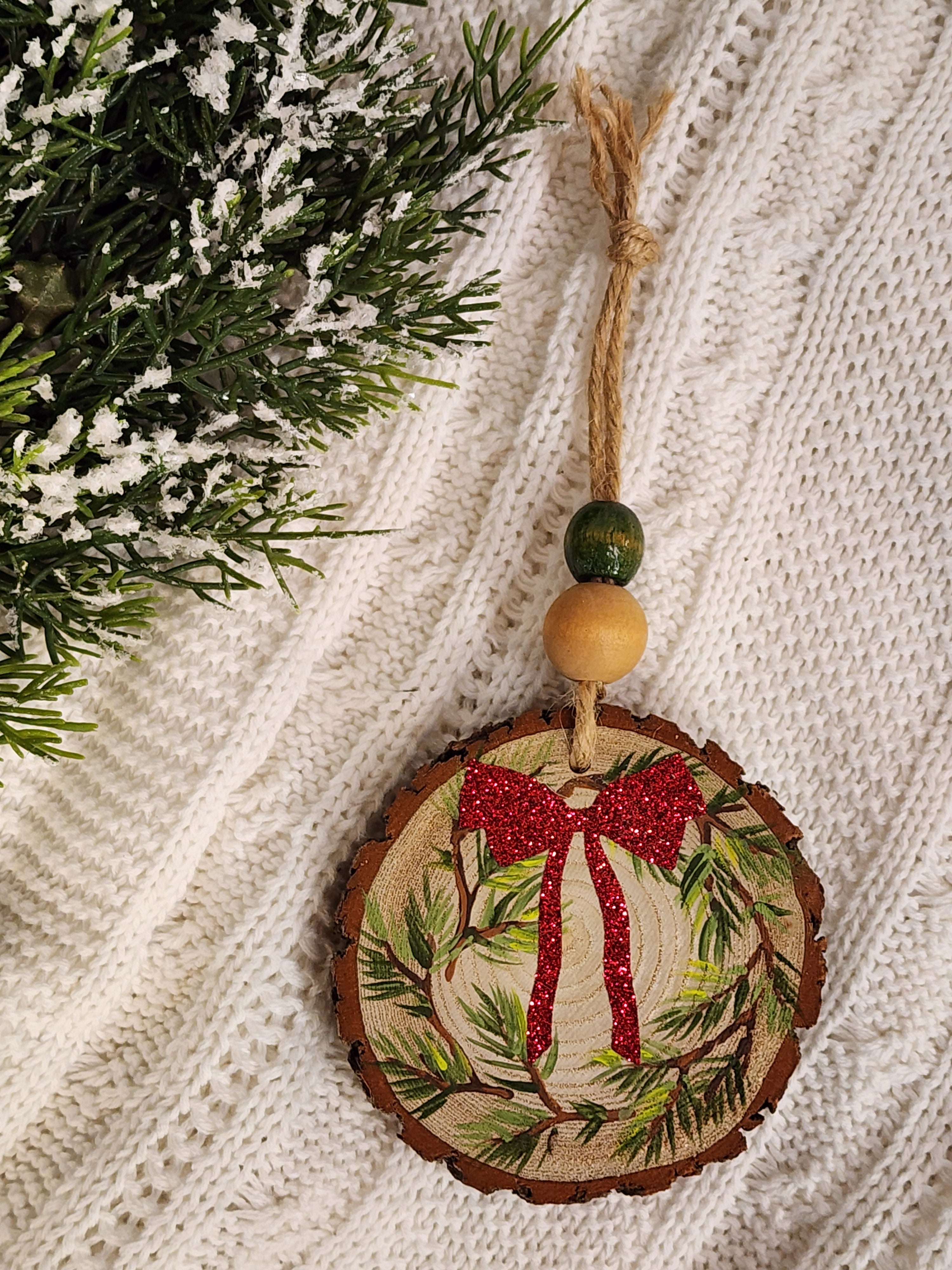 Christmas wreath Wood Slice Ornament: natural hand painted Holiday Decor, Personalized custom Christmas tree decorations