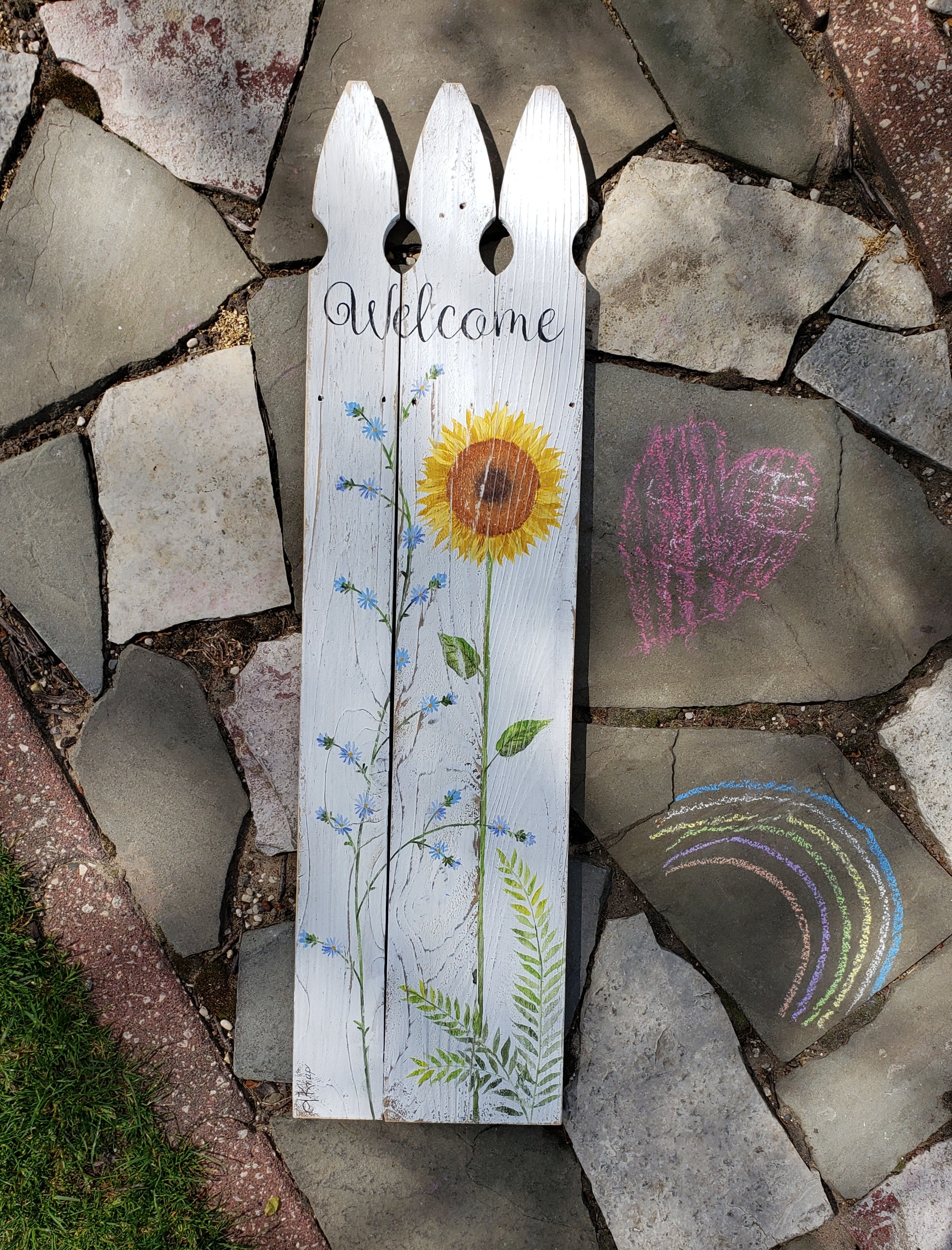 Welcome sunflower sign, Picket fence with Wild flowers painted on pallet wood, White washed Farmhouse decor