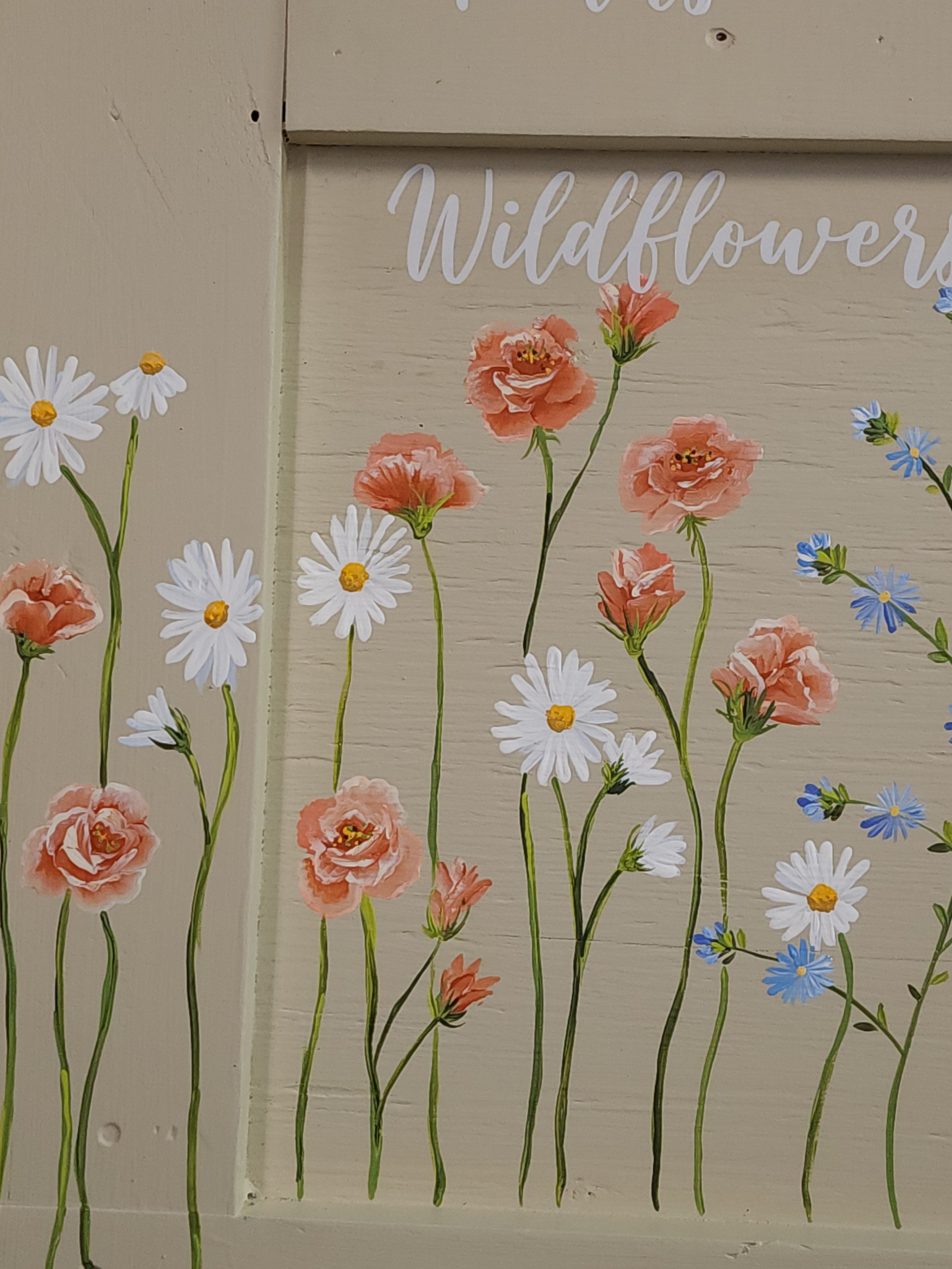Acrylic floral painting on pallet wood, daisy and peach roses on tan neutral decor, summer cottage decor artwork