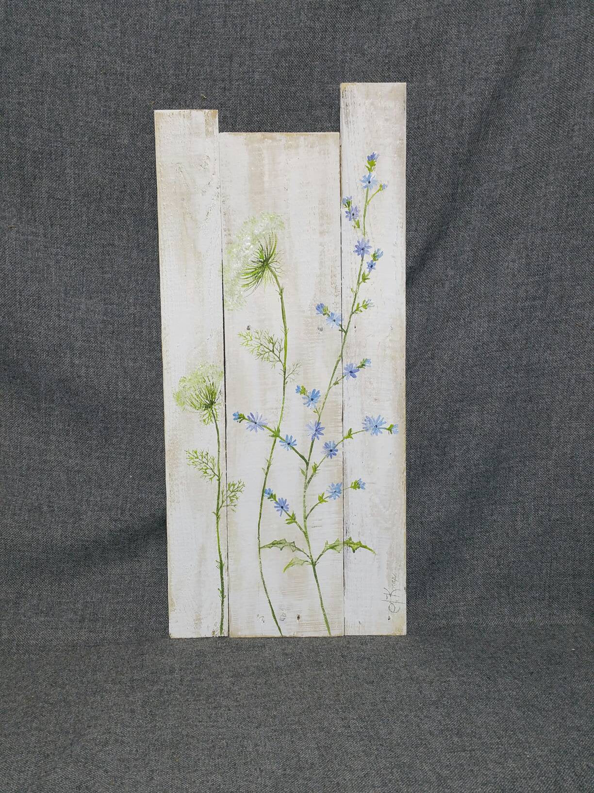 Wild flowers painted on pallet wood, White washed Farmhouse decor, Queen anne's lace