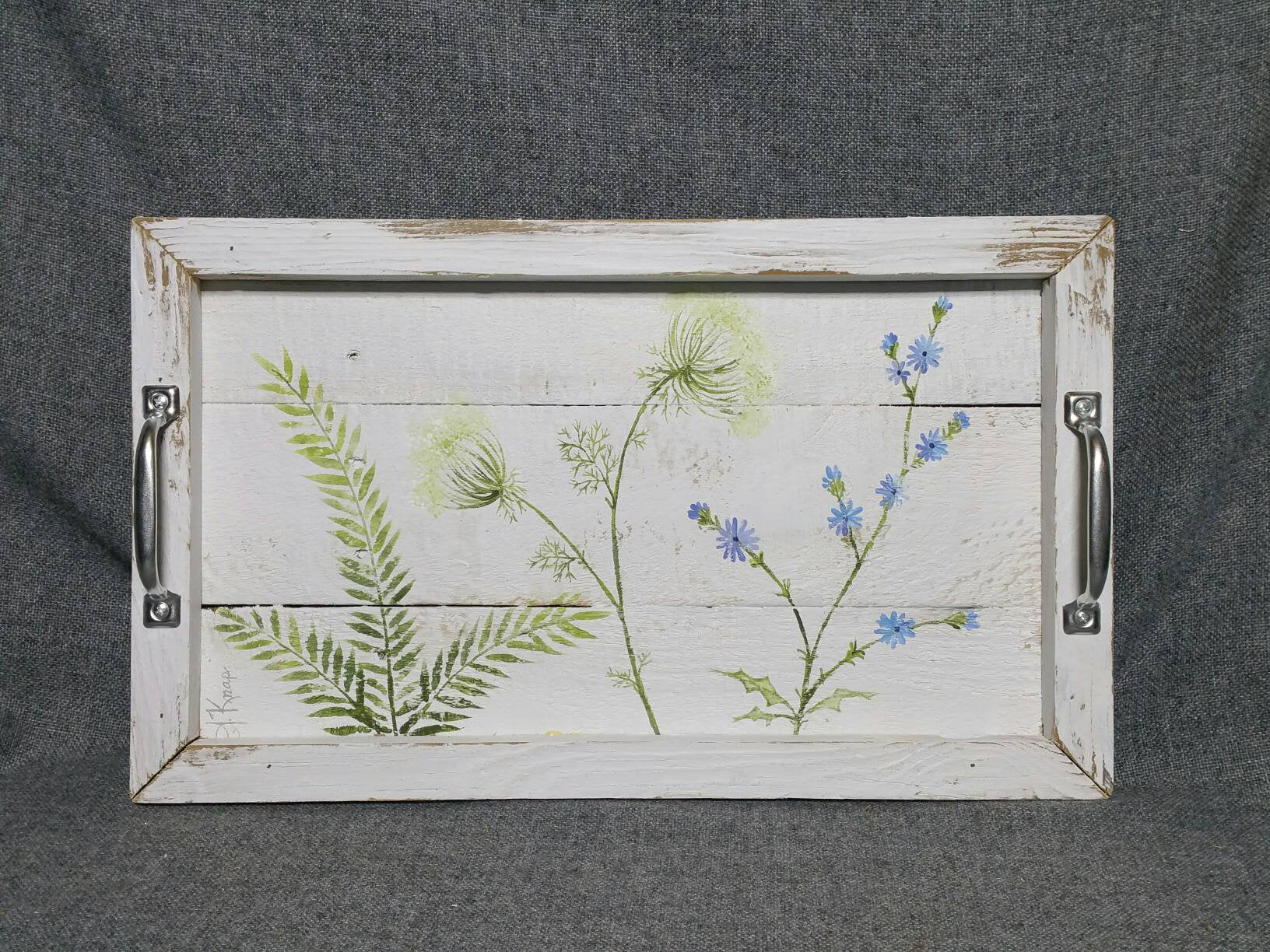 Wild flower hand painted Decorative tray on pallet wood, Rustic farmhouse decor, table tray with Spring flowers