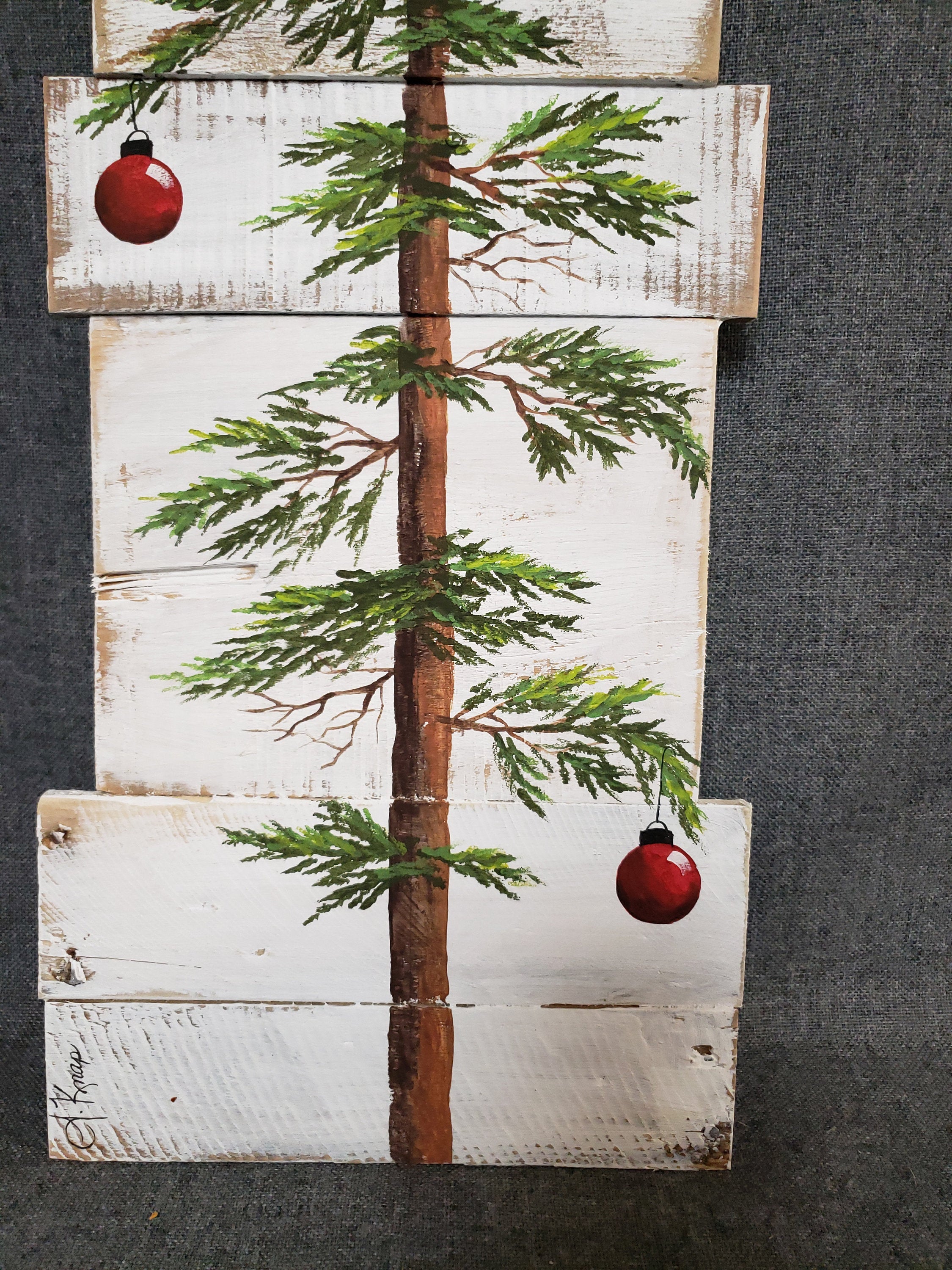 Christmas tree sign on pallet wood, farmhouse white washed decor, Christmas painted decoration, Charlie Brown tree