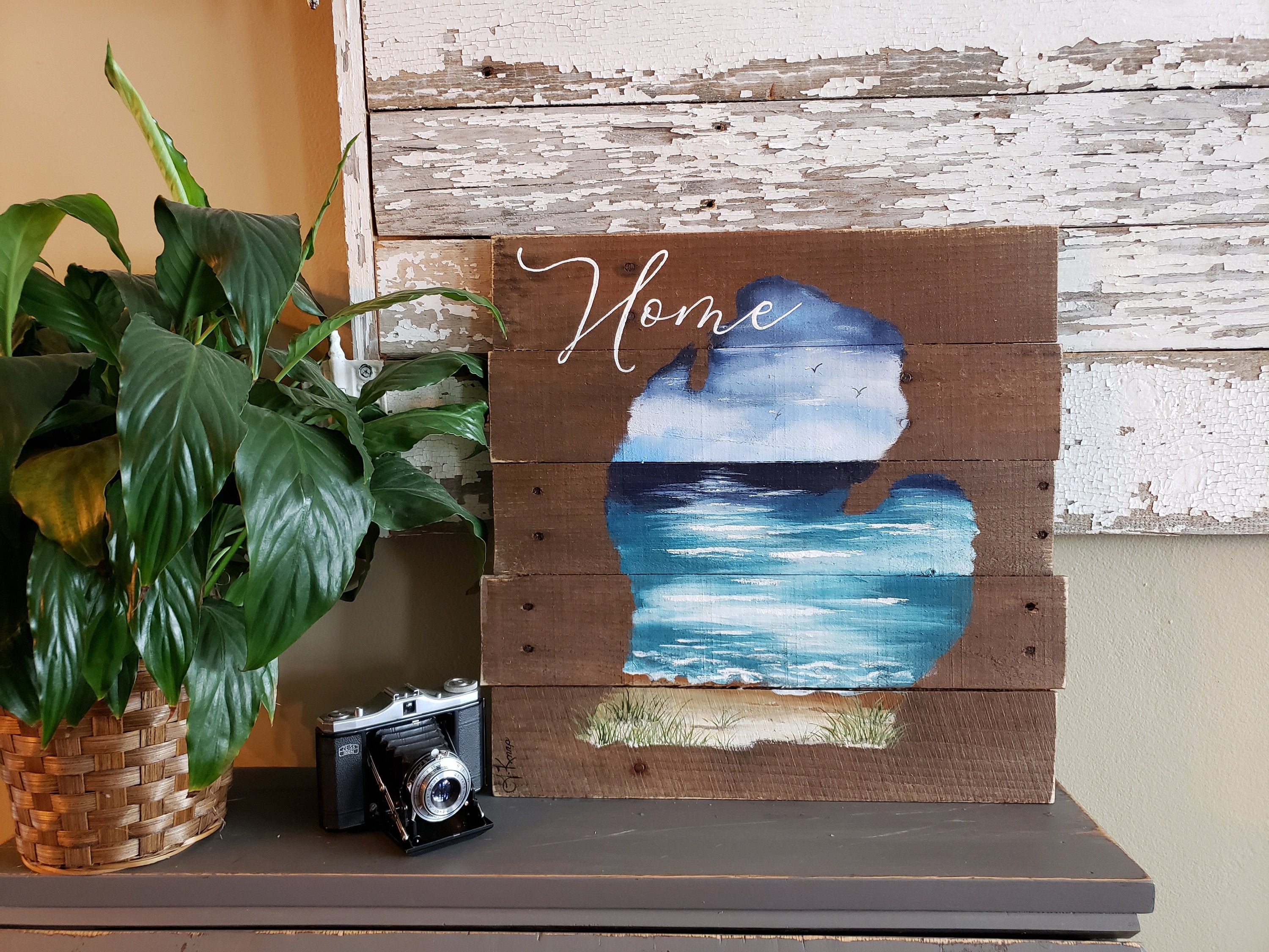 State of Michigan painting, Pure Michigan, Michigan beach, hand painted home word sign, beach word art, Distressed pallet wood